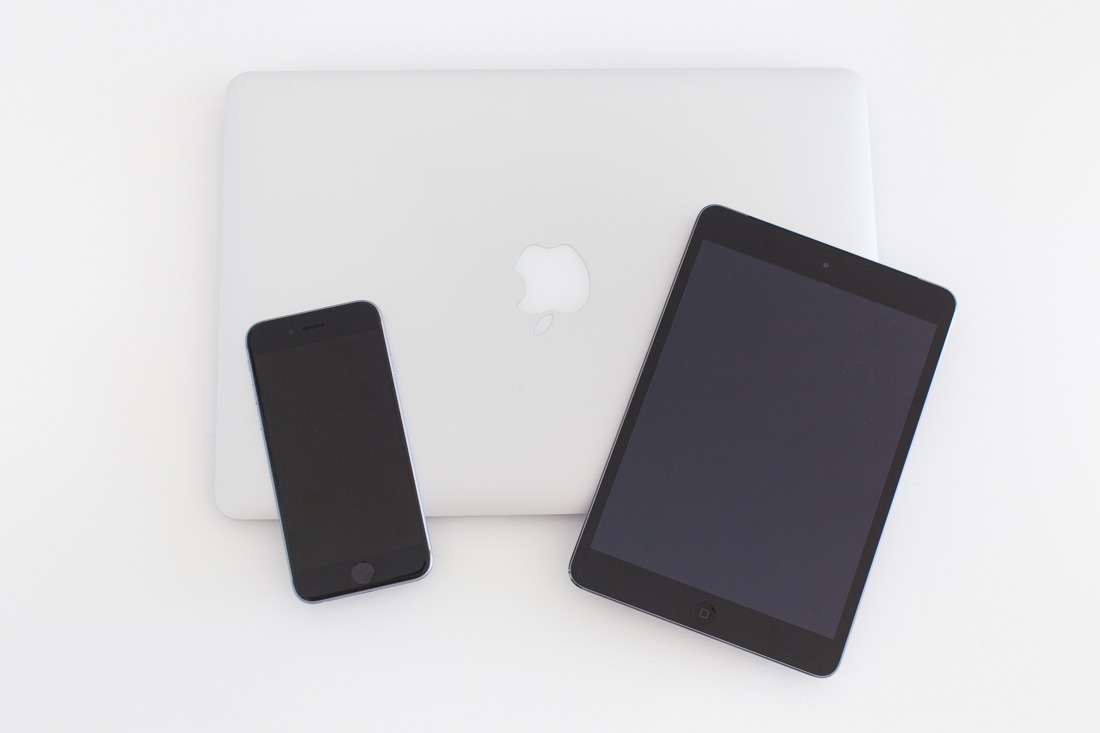 ordinateur-macbook-ipad-mini-iphone
